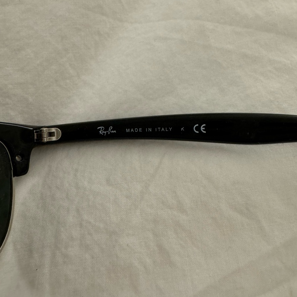 Ray-Ban Clubmaster RB4132 - Picture 2 of 5